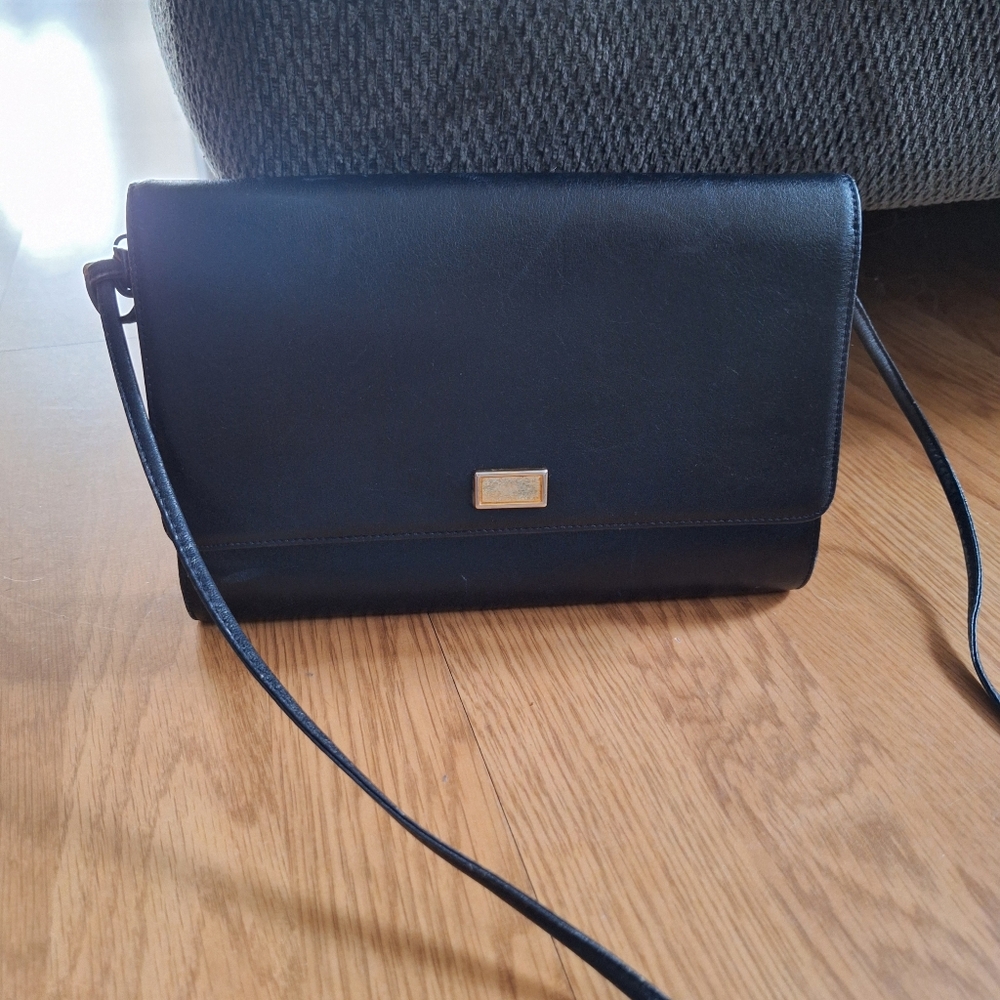 Brooks Brothers Black Leather Purse